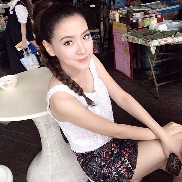 ใบเฟิร์น พิมพ์ชนก