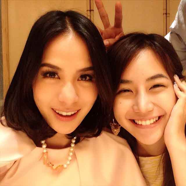 ทรงผมแสกกลาง ทรงผมแสกกลาง