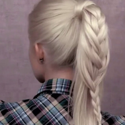 รูปทรงผมมัดรวบสูง