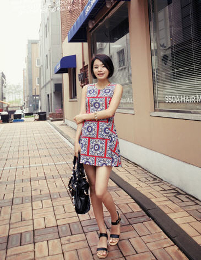 ชุดเดรสพิมพ์ลาย