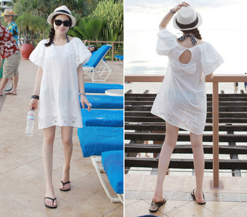 ชุดเดรสโชว์หลัง