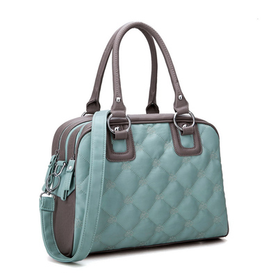 เสื้อผ้าแฟชั่น