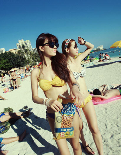 ชุดว่ายน้ำ