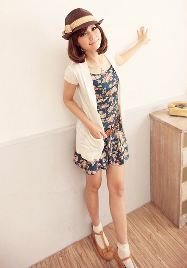 เดรสสายเดี่ยวสั้น