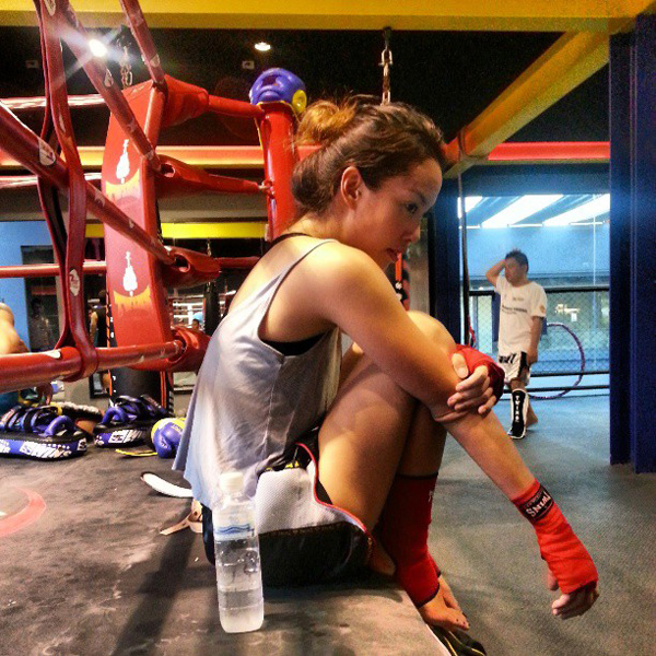 ชุดออกกำลังกายดารา