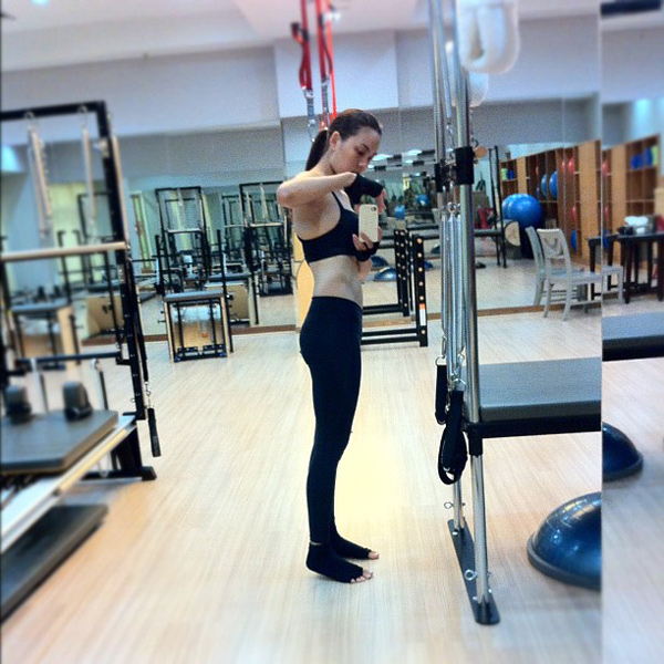 ชุดออกกำลังกายดารา