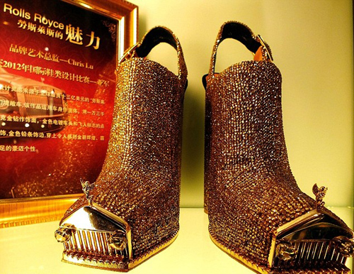 รองเท้าส้นสูง