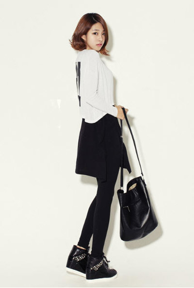 รองเท้าผ้าใบส้นสูง