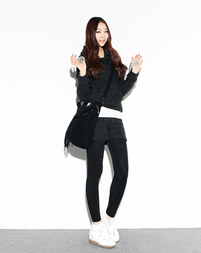 รองเท้าผ้าใบส้นสูง