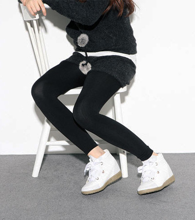 รองเท้าผ้าใบส้นสูง