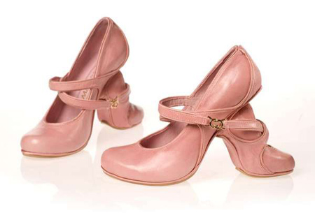 รองเท้าส้นสูง