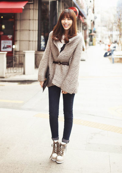 รองเท้าผ้าใบส้นสูง