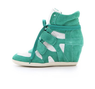 รองเท้าผ้าใบส้นสูง