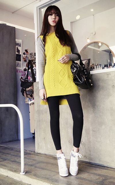 รองเท้าผ้าใบส้นสูง