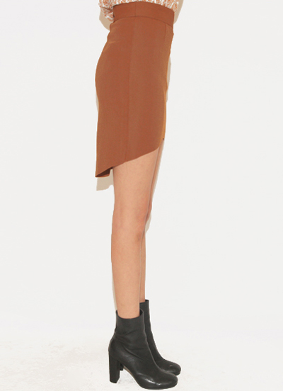 กระโปรงสั้น