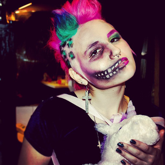 สีผมแรง ๆ