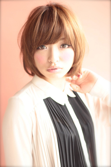 ทรงผมสั้นสําหรับคนหน้ากลม