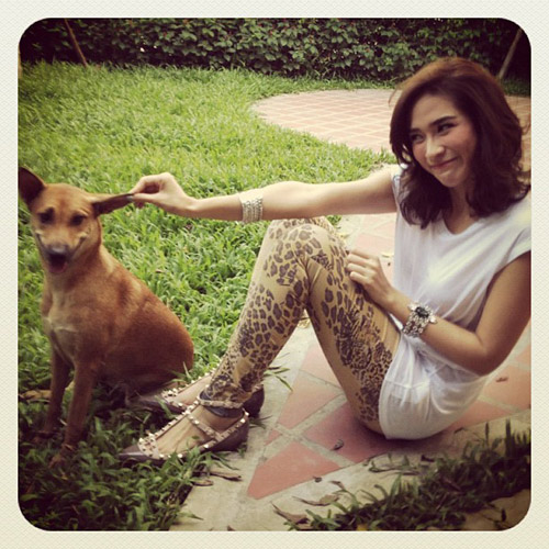 พลอย เฌอมาลย์ 