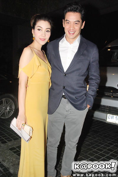 ชุดไปงานแต่งงาน