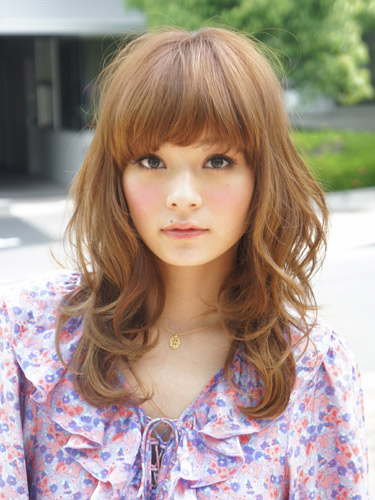 ทรงผมสำหรับคนมีกราม