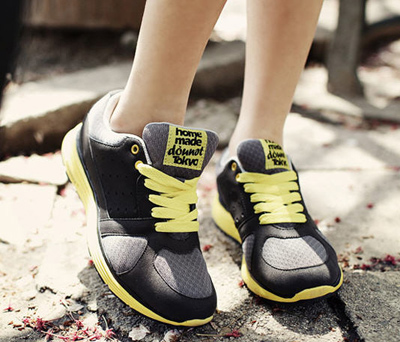 รองเท้าวิ่งผู้หญิง