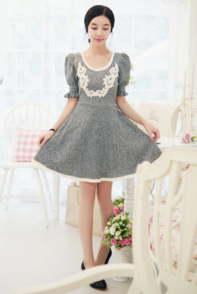 ชุดเดรสแขนตุ๊กตา