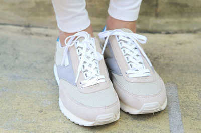 รองเท้าวิ่งผู้หญิง