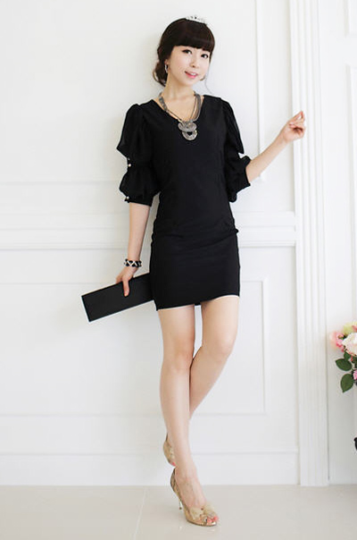 ชุดเดรสแขนตุ๊กตา