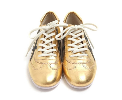 รองเท้าวิ่งผู้หญิง