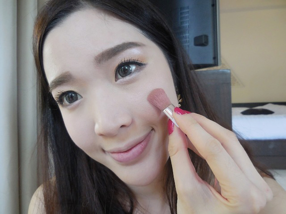 แต่งหน้าเหมือนตุ๊กตา