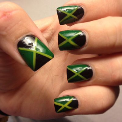 ลายเพ้นท์เล็บ