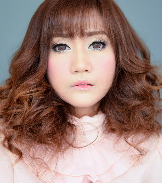 แต่งหน้าเหมือนตุ๊กตา