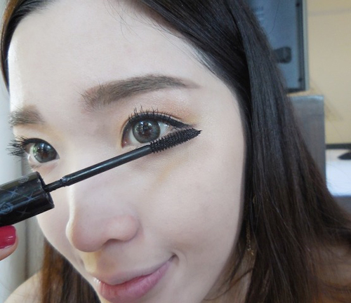 แต่งหน้าเหมือนตุ๊กตา