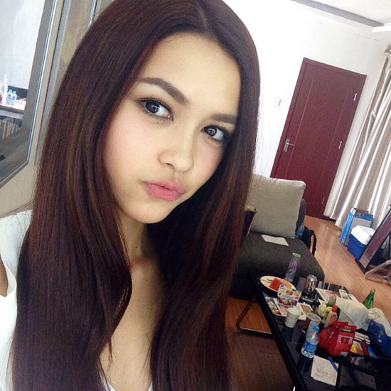 ทรงผมตรง