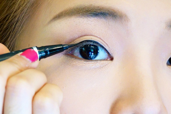 หญิงแย้