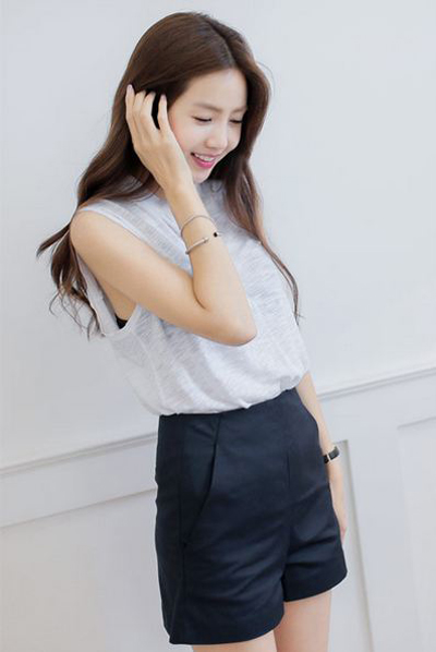 เสื้อผ้าแฟชั่น