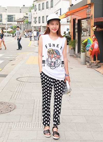 เสื้อผ้าแฟชั่น