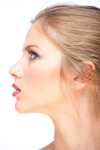 เนื้อตรงจมูกน้อย ศัลยกรรมวิธีไหนดี