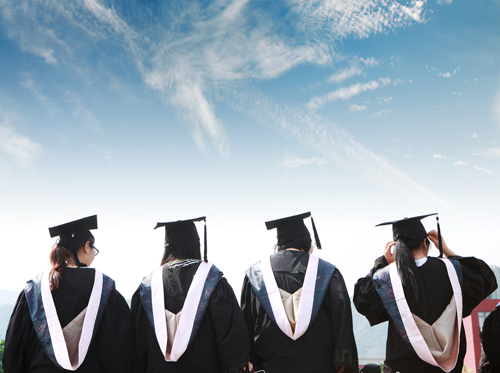 วิธีประหยัดค่าใช้จ่ายในวันรับปริญญา