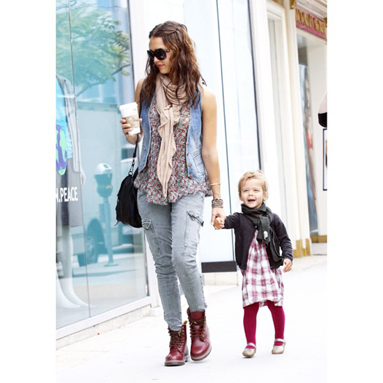 เสื้อผ้าแฟชั่น 