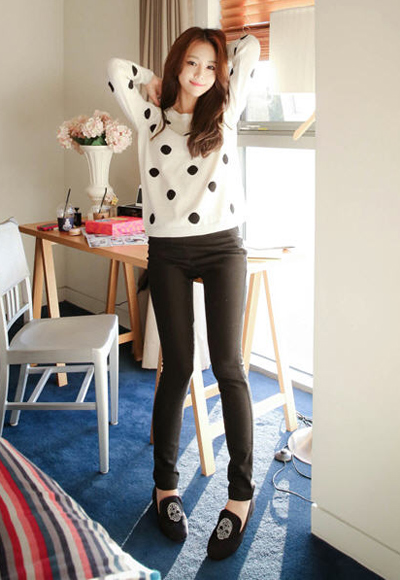 ชุดสีขาวดำ 