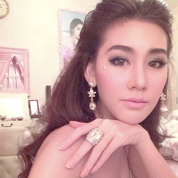 นางร้ายหน้าสวย