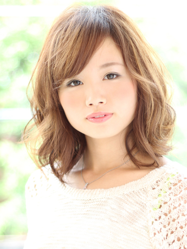 ทรงผมประบ่า หน้ากลม