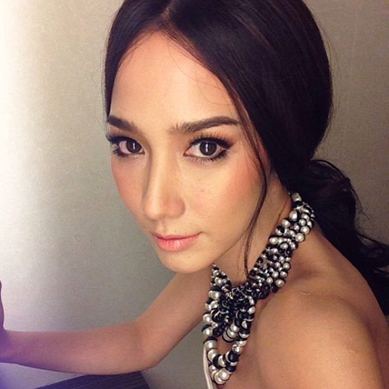 ดาราหน้าสวย