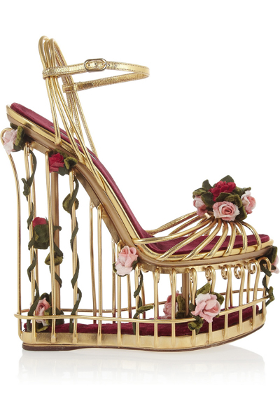 รองเท้าส้นสูง