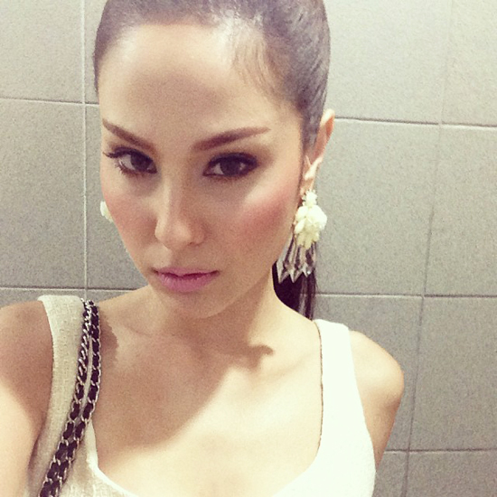 ดาราหน้าสวย