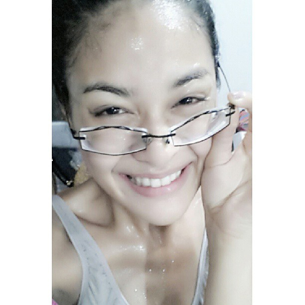 ดารากับแว่นสายตา 