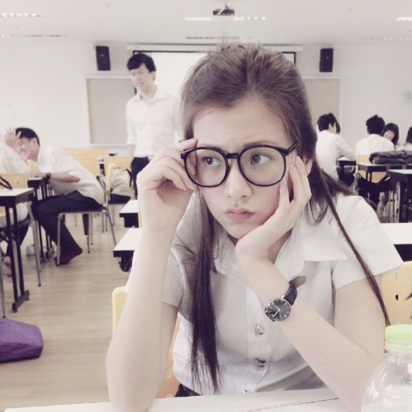 ดารากับแว่นสายตา 