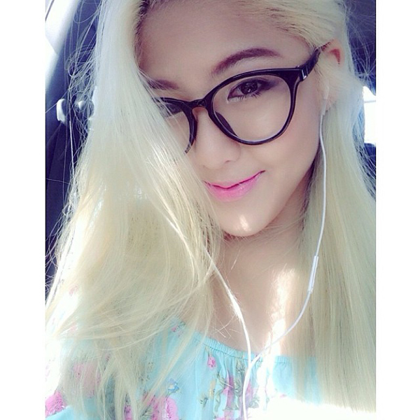 ดารากับแว่นสายตา 