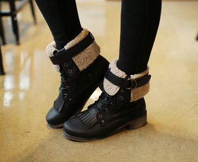 รองเท้าบูทกันหนาว